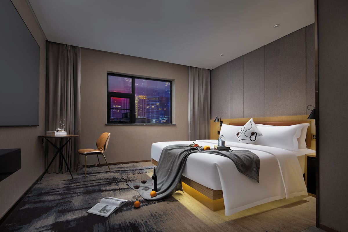 Signature Double Room, City View