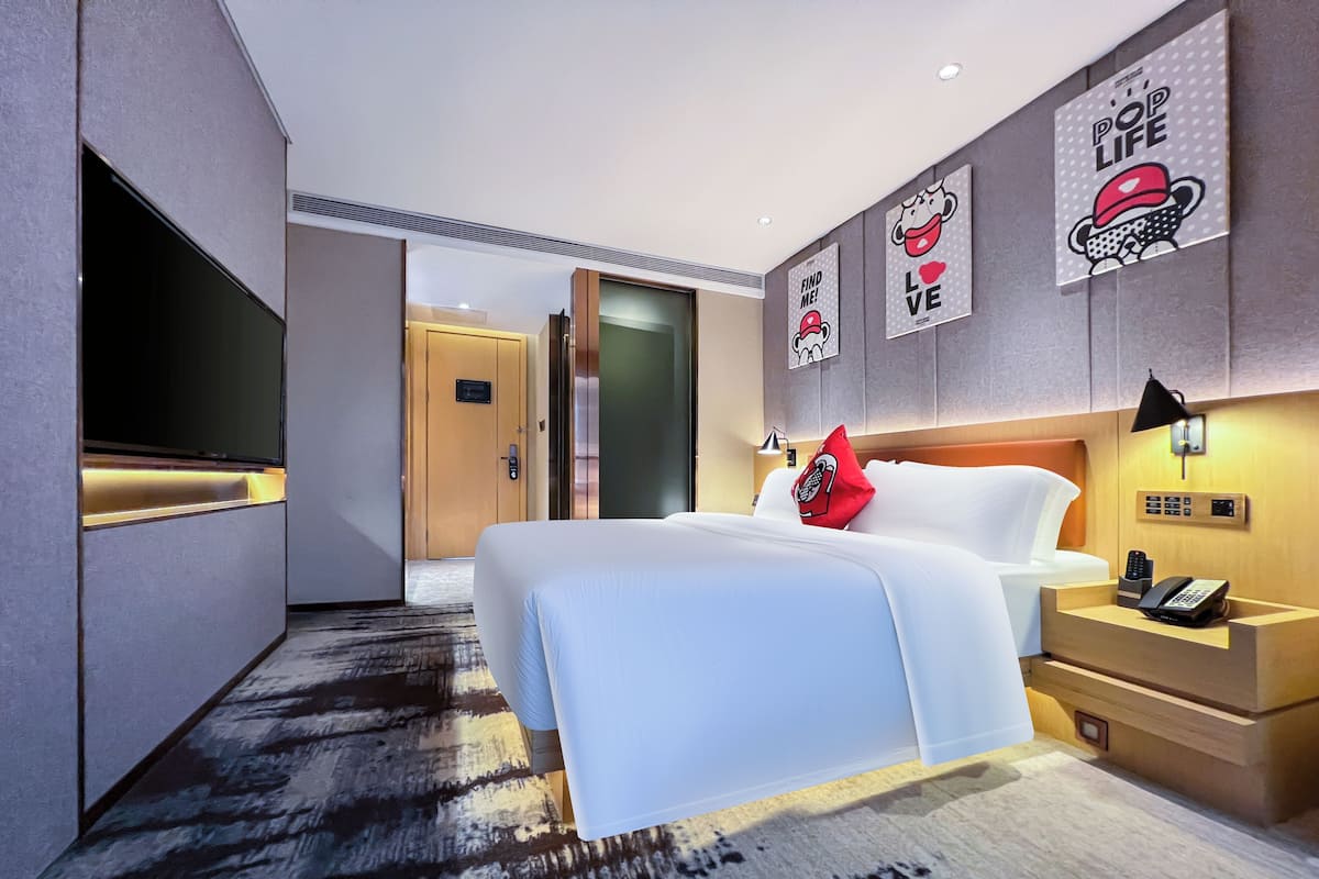 Luxury Double Room, City View