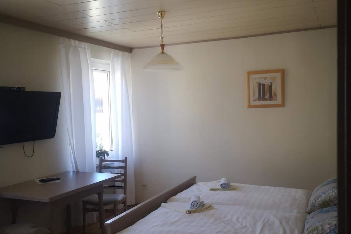 ダブルルーム | WiFi (無料)