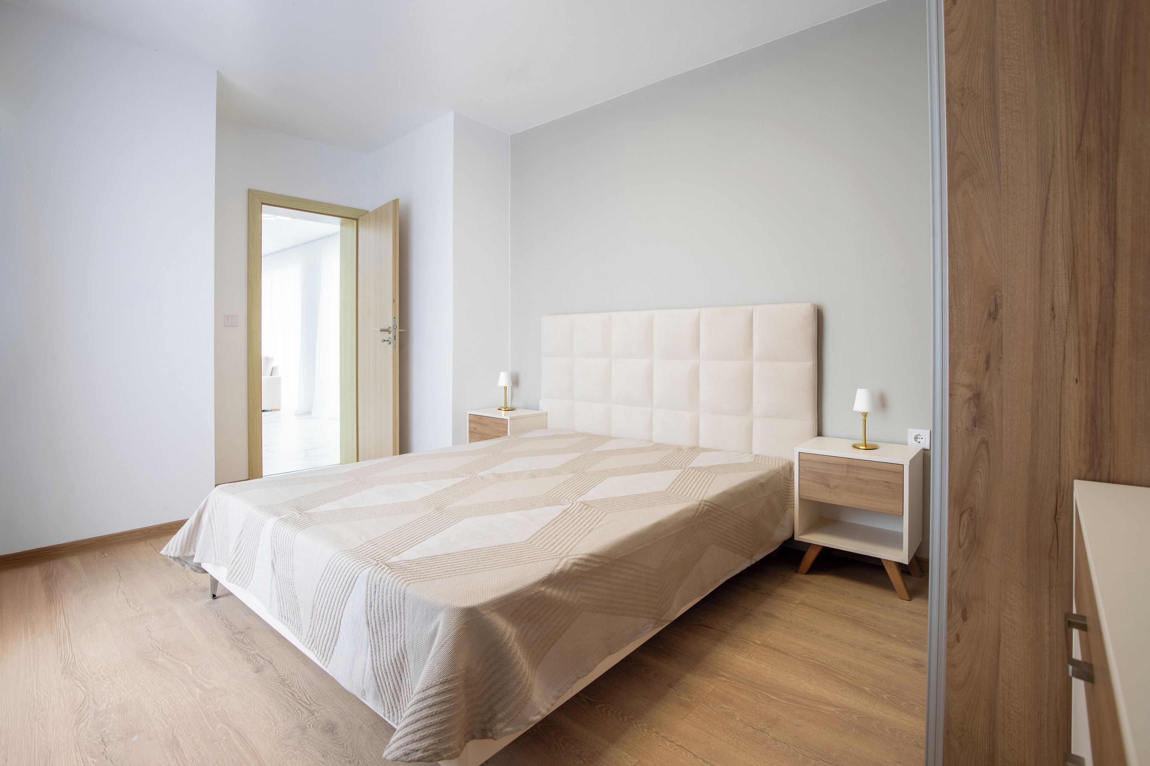 2 bedrooms, iron/ironing board, WiFi