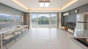 Basic Room, 1 Bedroom (201) | 1 bedroom, free WiFi - Sara&forest Pension Mungyeong (Mungyeong)