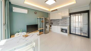 Basic Room, 1 Bedroom (203) | 1 bedroom, free WiFi