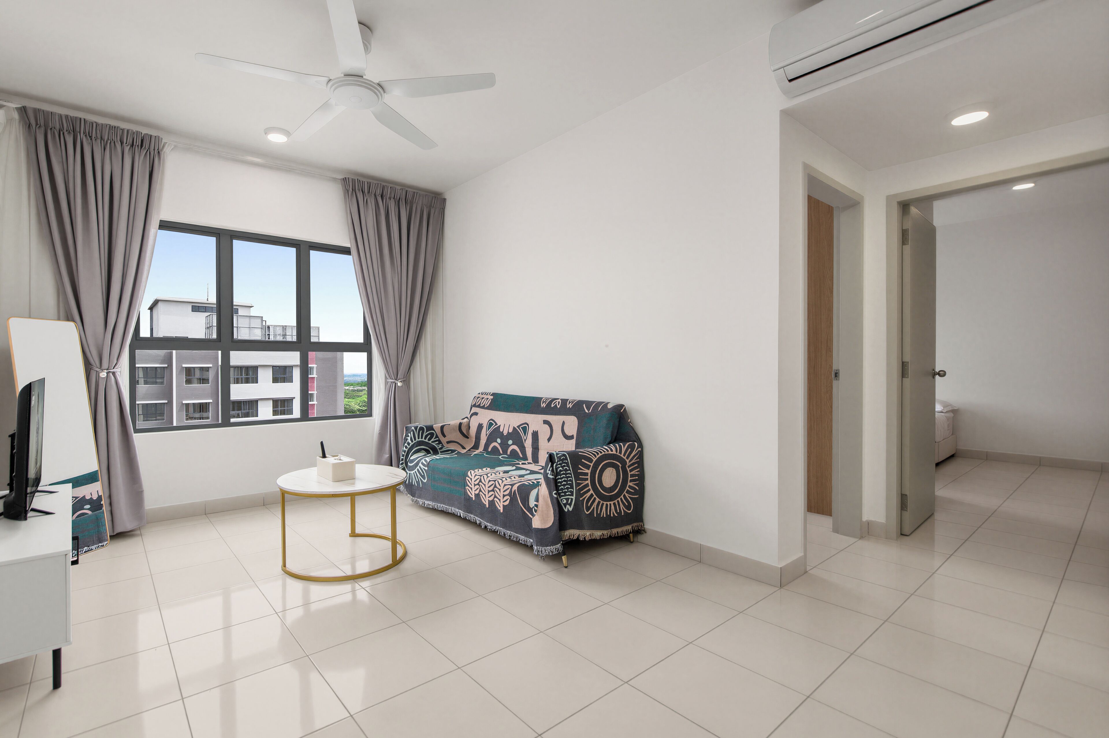 Comfort Apartment, 2 Bedrooms, Kitchen, City View
