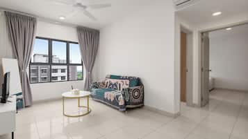 Comfort Apartment, 2 Bedrooms, Kitchen, City View