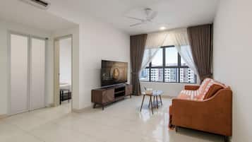 Superior Apartment, 4 Bedrooms, Kitchen, City View | Living area