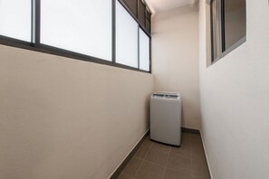 Superior Apartment, 4 Bedrooms, Kitchen, City View | Interior - KL International Airport Residensi Arena (Sepang)