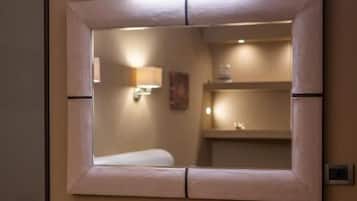 Family Suite | In-room safe, blackout drapes, soundproofing, free WiFi