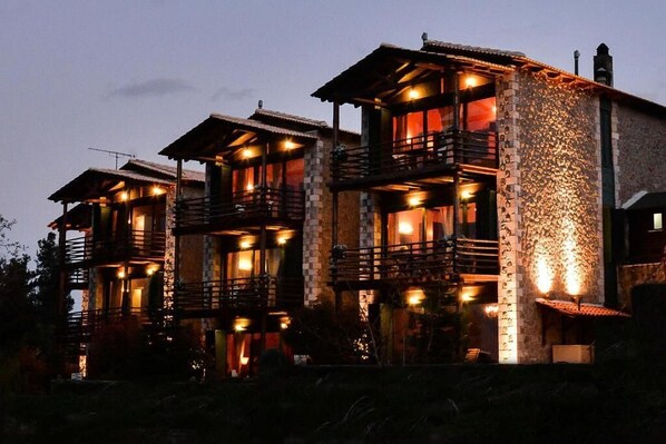 Exterior - Vathyskia Guesthouse (Xylokastro-Evrostina)