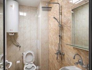 Haartrockner, Handtücher, Toilettenpapier