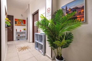 Interior - algherohorizon (Alghero)