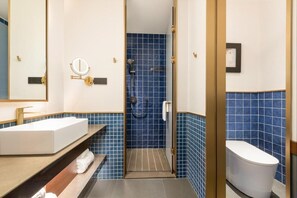 Yhden hengen deluxe-huone, jokinäköala | Kylpyhuone