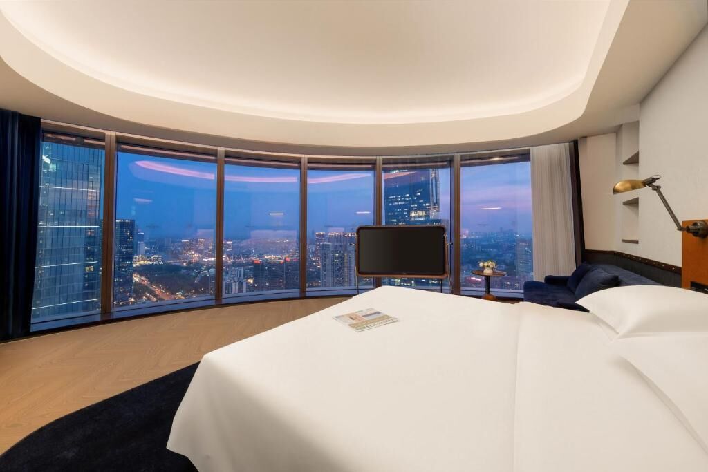 Luksussviitti, kaupunkinäköala