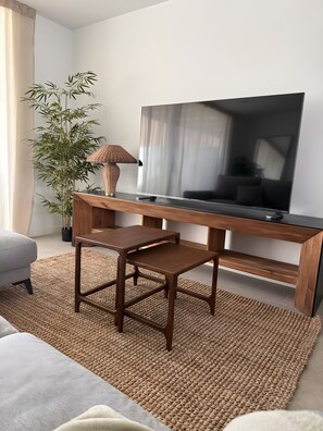TV - Holiday Home 'Salitre y Lava' with Shared Pool and Private Terrace (Corralejo)