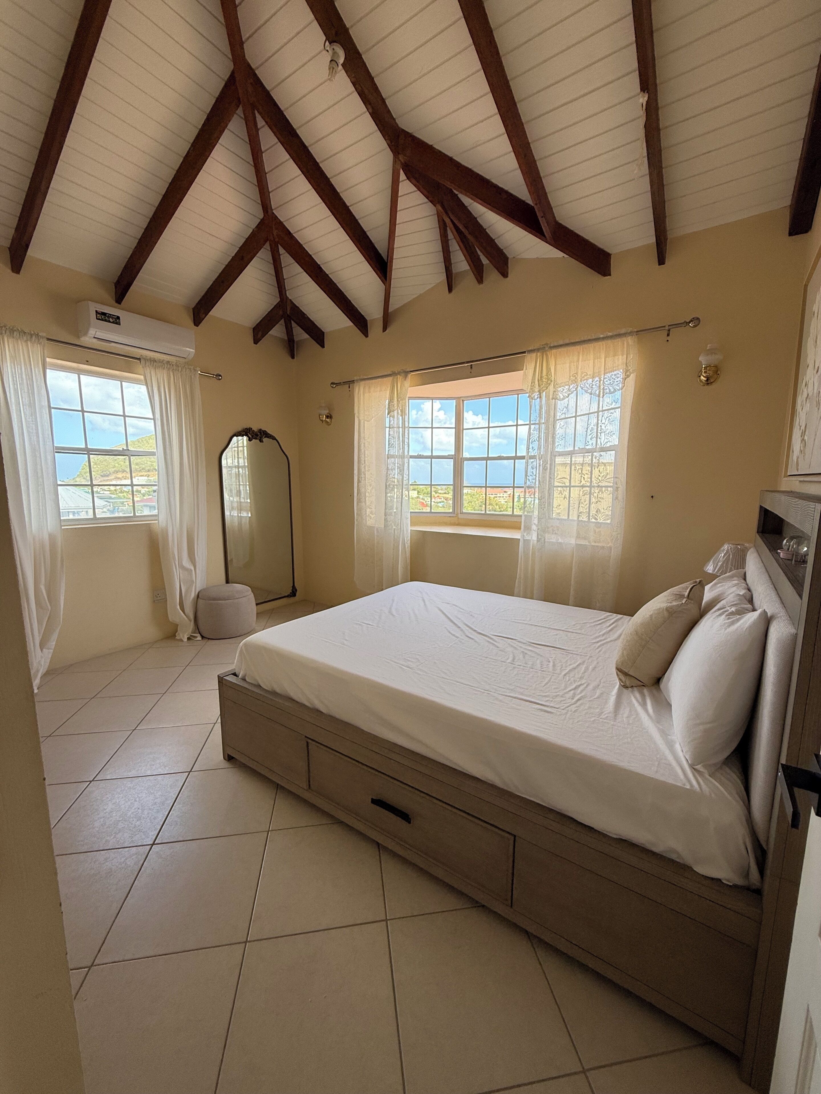 5 Schlafzimmer, Bügeleisen/Bügelbrett, kostenloses WLAN, Bettwäsche