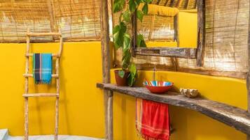 Deluxe Double or Twin Room, Sea View | Interior