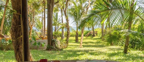 Superior Double or Twin Room, Sea View | In-room safe, individually decorated, laptop workspace, bed sheets