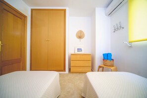 2 bedrooms, iron/ironing board, travel cot, free WiFi - Venice Terraces Apartment Mar de Javea (Javea)