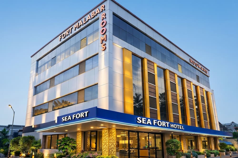 Hotel Fort Malabar Near Ernakulam Town (North) Railway Station