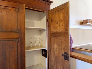 Interior - Charming Apartment in the Tuscan Countryside surrounded by olive groves (CASTIGLION FIORENTINO)