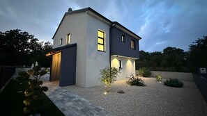 Exterior - Villa Dani by Villas Guide (Gostinjac)