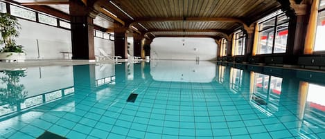 Piscine couverte