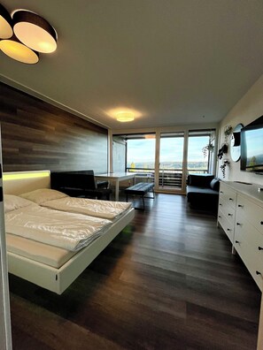 2 bedrooms
