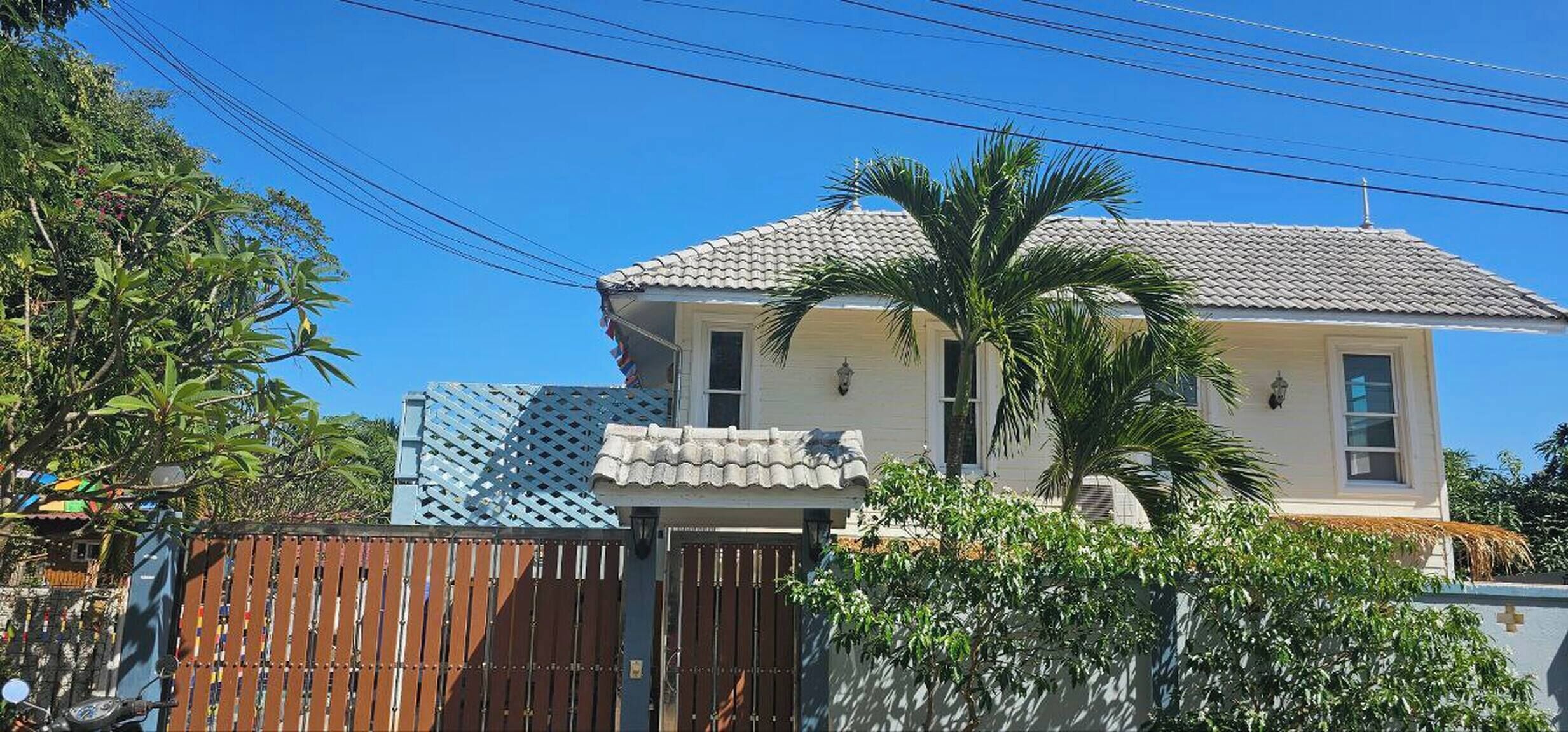 Shared Dormitory, 3 Bedrooms, Balcony, Mountain View | Exterior