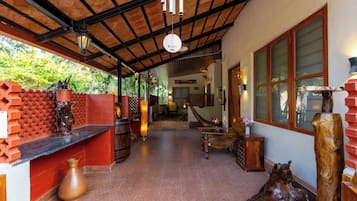 Deluxe Villa | Lobby
