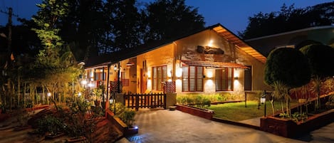 Deluxe Villa | Exterior