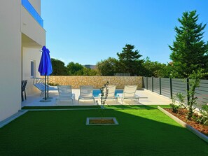 Terrace/patio - Apartment Top 2
with garden and swimming pool (Novalja)