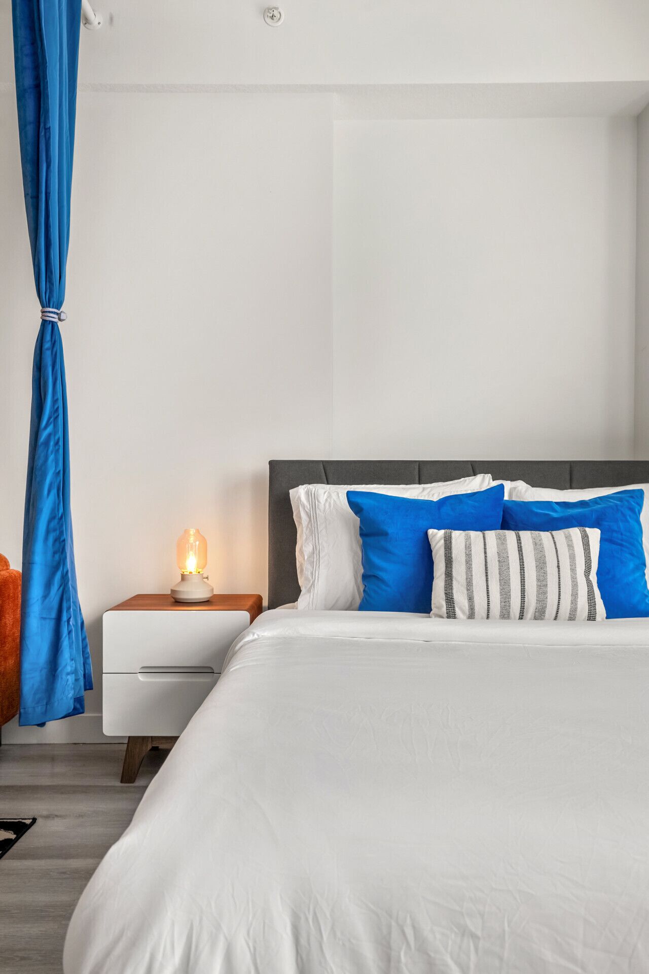 Iron/ironing board, travel cot, WiFi, bed sheets