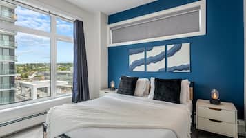 2 bedrooms, desk, iron/ironing board, WiFi