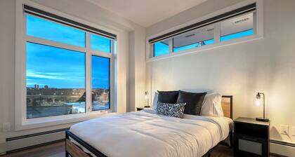 Luxe Downtown Getaway W / 2 Free Parking!