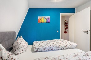 2 bedrooms, iron/ironing board, WiFi, bed sheets - Apartment “Ferienwohnung Forsthaus Bigge” with Wi-Fi (Olsberg)