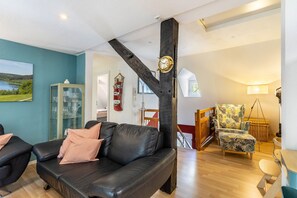 TV - Apartment “Ferienwohnung Forsthaus Bigge” with Wi-Fi (Olsberg)
