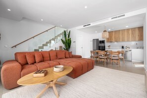 TV - 7 - Bright house with private plunge pool (Mijas)