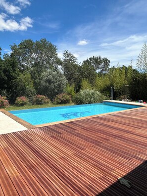 Pool - Villa with swimming pool, garden, quiet village 27 km from the sea 13 km from Montpellier (Vailhauquès)