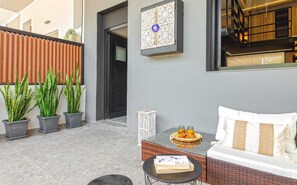 Terrace/patio - Chrysma Urban Living 1, Apartment (Rhodes)