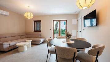 Design Apartment, Patio | Dining