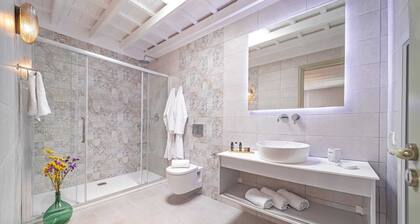 Amarada City Suites, House