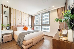 Appartement Prestige, 3 chambres, vue sur la ville | Literie de qualité, lit avec matelas en mousse à mémoire, bureau