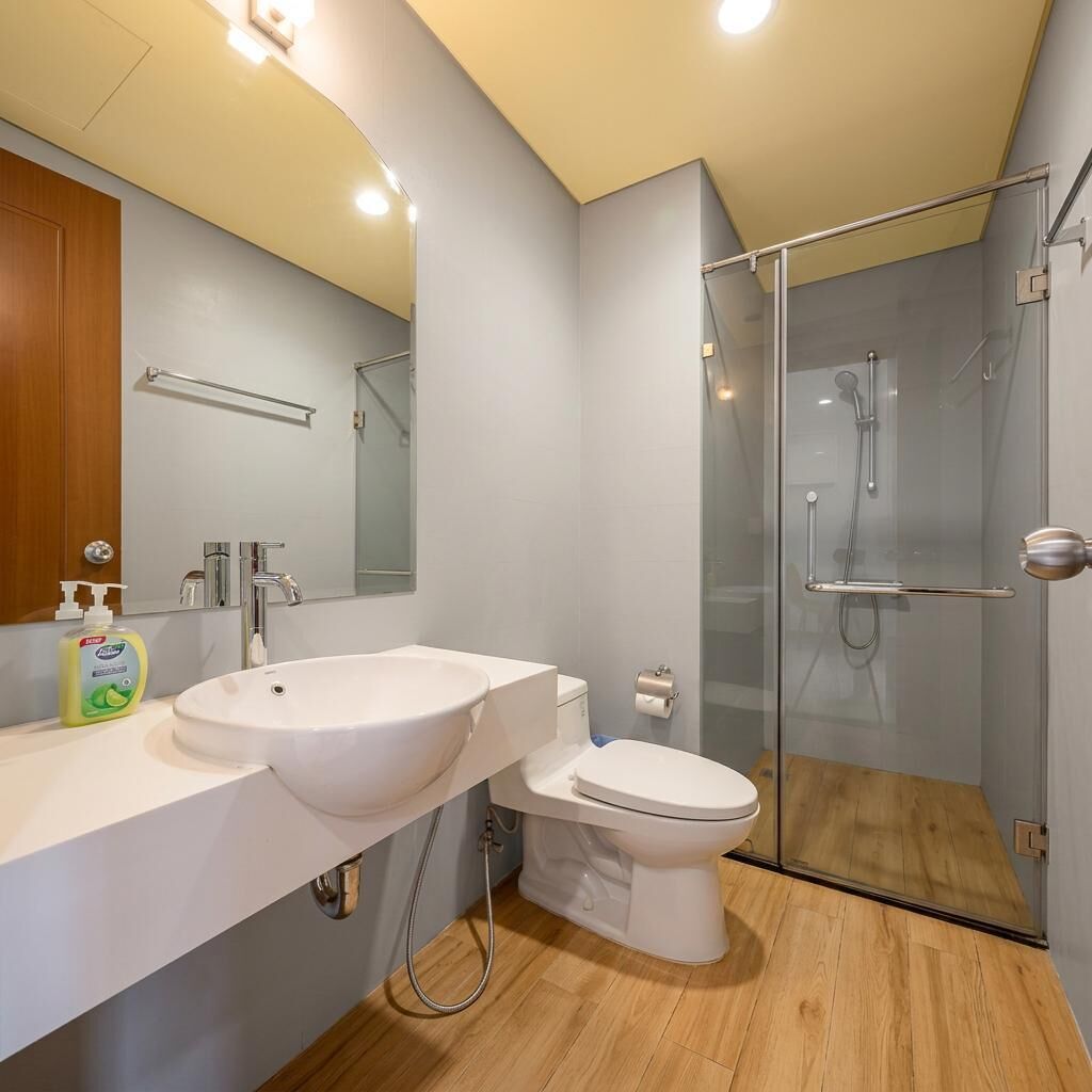 Basic Apartment, City View | Bathroom