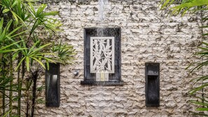 Exterior detail - Peaceful Asian-Inspired Byron Bay Villa with Tropical Pool Retreat (Byron Bay)