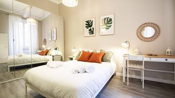 1 habitación, tabla de planchar con plancha, wifi gratis y ropa de cama
