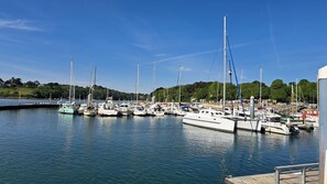 Marina - BLEZ'S DREAM. Quiet, elegant new apartment just 5 minutes' walk from the beach. (Guidel)