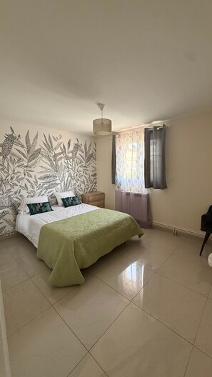 Iron/ironing board, WiFi, bed sheets - Elegant family home 10 Pers /RER D /Parc Astérix /CDG (Goussainville)