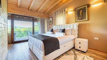 1 bedroom, iron/ironing board, internet, bed sheets