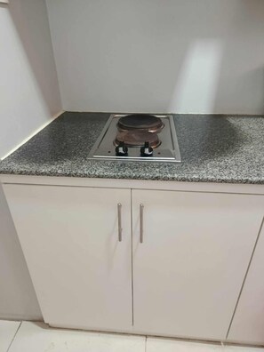 Interior - Tranquil 1-bedroom condo with AC in vibrant Quezon City (Quezon City)