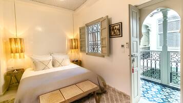 Quarto casal conforto | Cofres nos quartos, Wi-Fi de cortesia