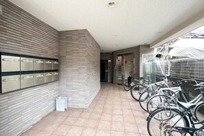 Interior - M's Garden (Osaka)
